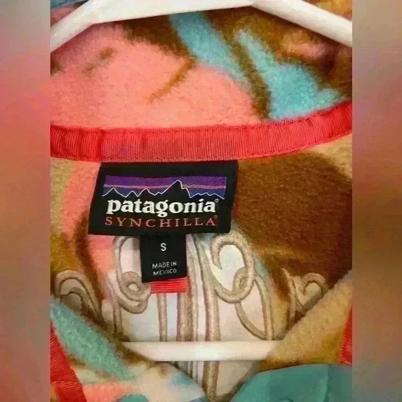 Patagonia Synchilla Lightweight Feather Dance Sweater - Picture 3 of 5